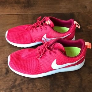 Women’s Nike Roshe